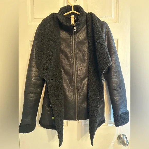 Soya & Kyo Black Faux Shearling Moto Jacket - Size XS - Picture 2 of 9